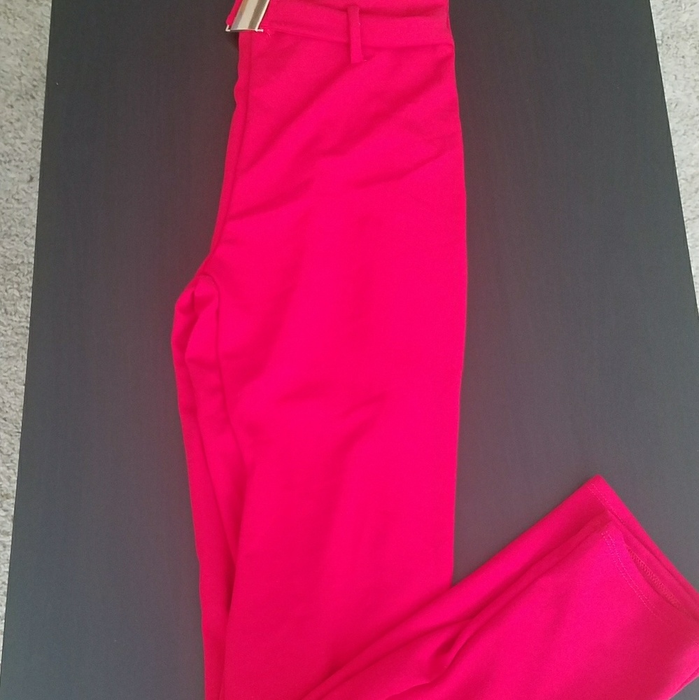 FASHION NOVA red pants